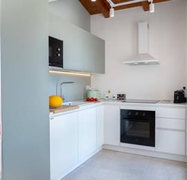 3 bedroom villa with pool near Castellamarre del Golfo, sleeps 5